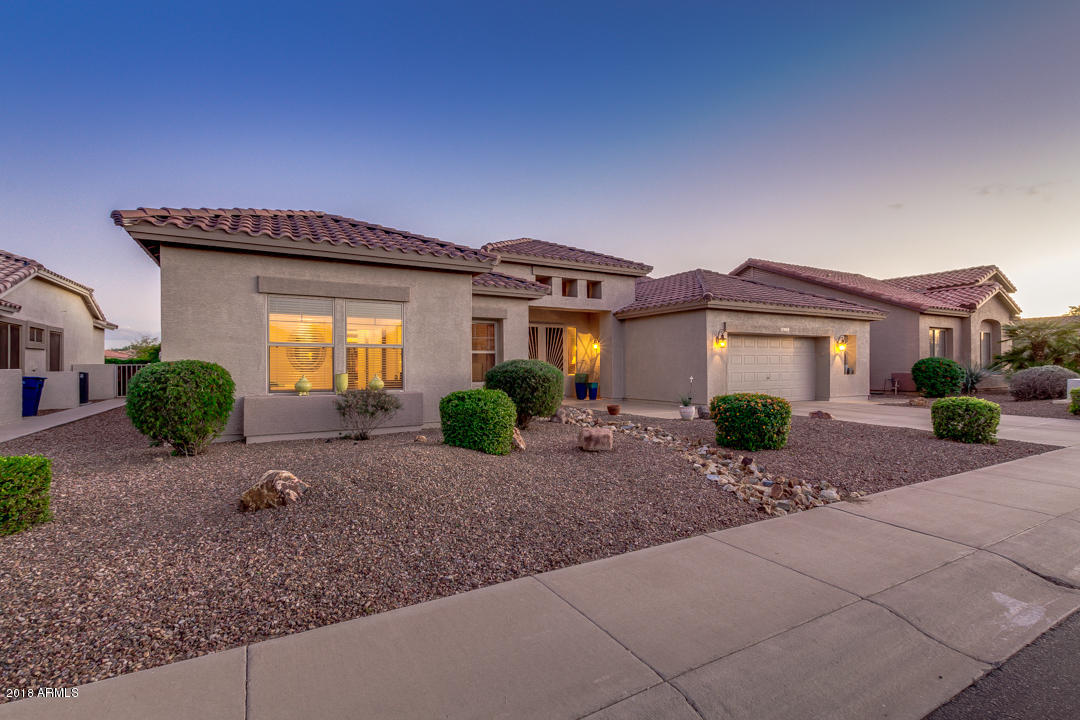 4471 East Walnut Road Gilbert, AZ 85297 - Photo 3 of 68 03-Walnut