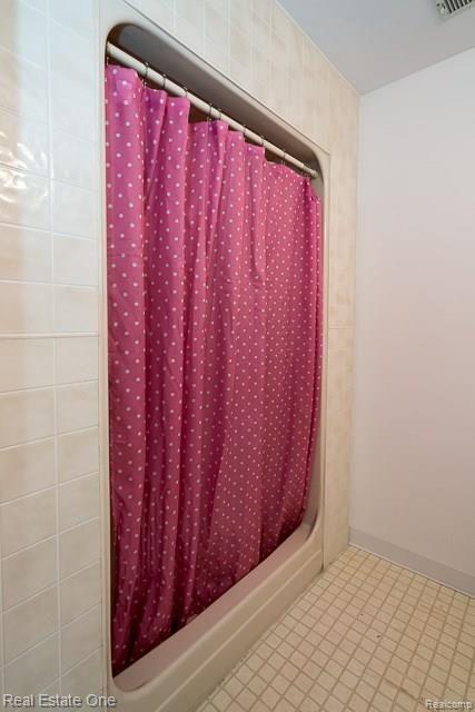 788 Lockmoore Court Rochester, MI 48307 - Photo 24 of 45 Image_35.jpg
