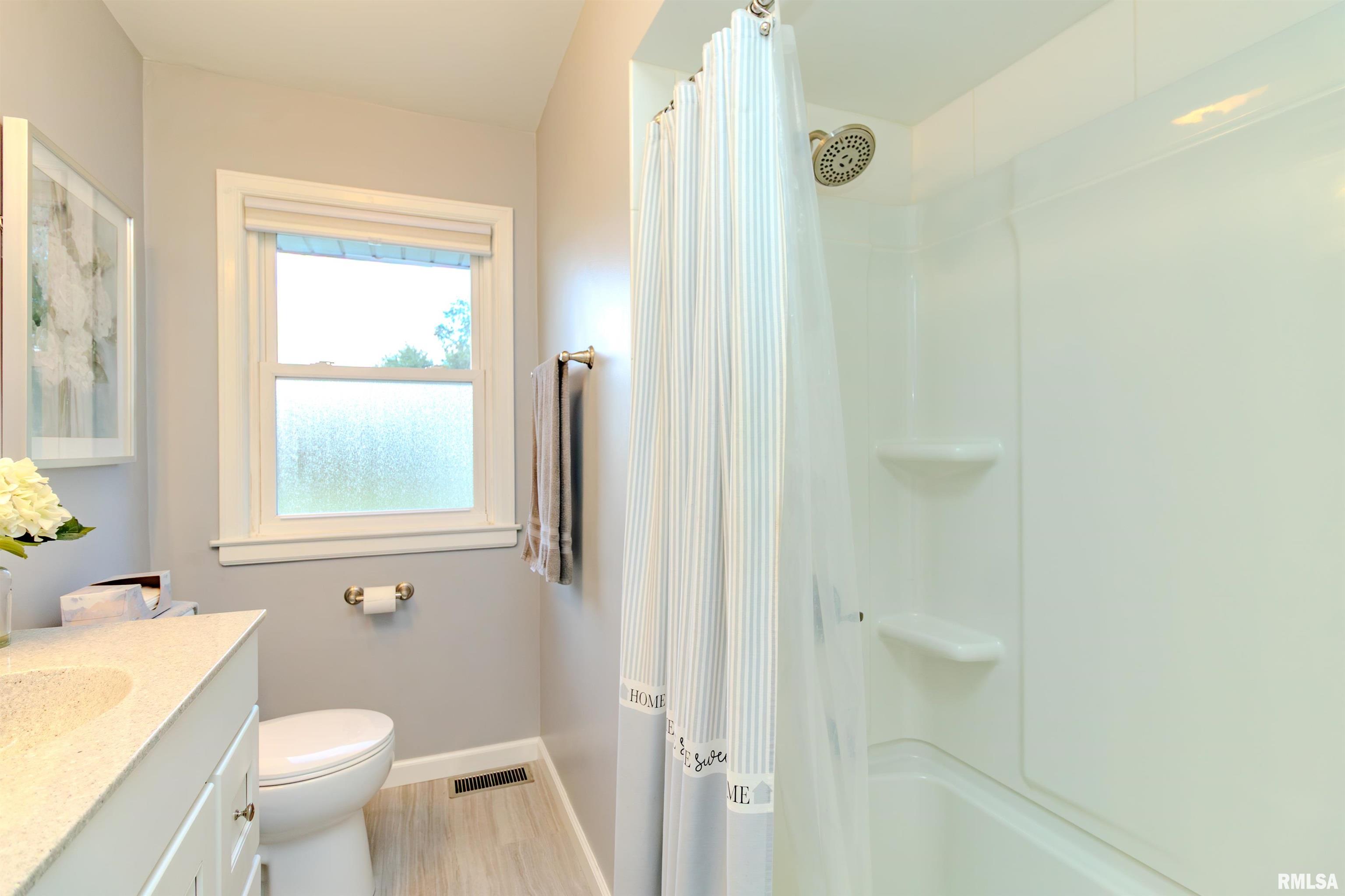 619 Spring Street Washington, IL 61571 - Photo 24 of 42 Gallery Image 24