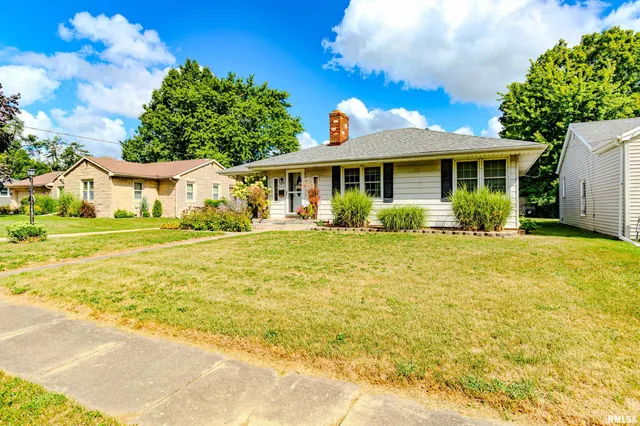 $170,000 | 619 Spring Street, Washington, IL 61571