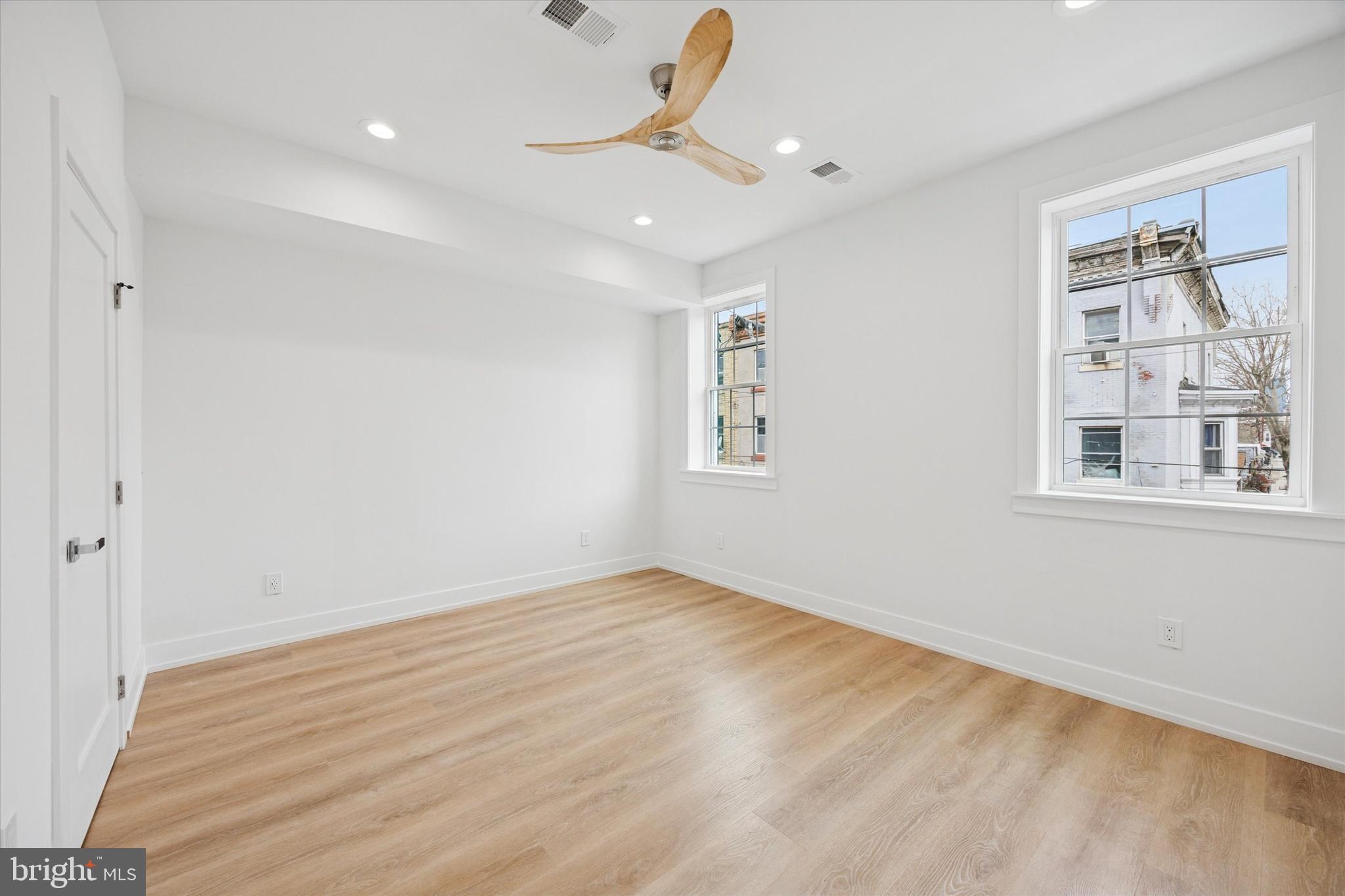 1422 Tasker Street Philadelphia, PA 19145 - Photo 11 of 28 Bedroom 1