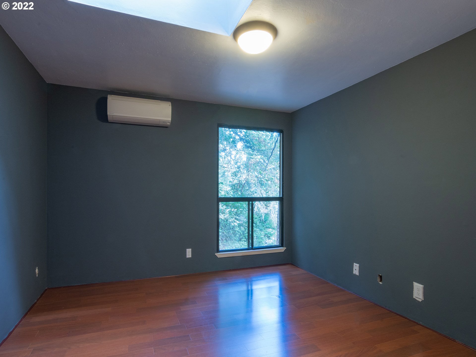 133 Treehill Loop Eugene, OR 97405 - Photo 22 of 27 Gallery Image 22