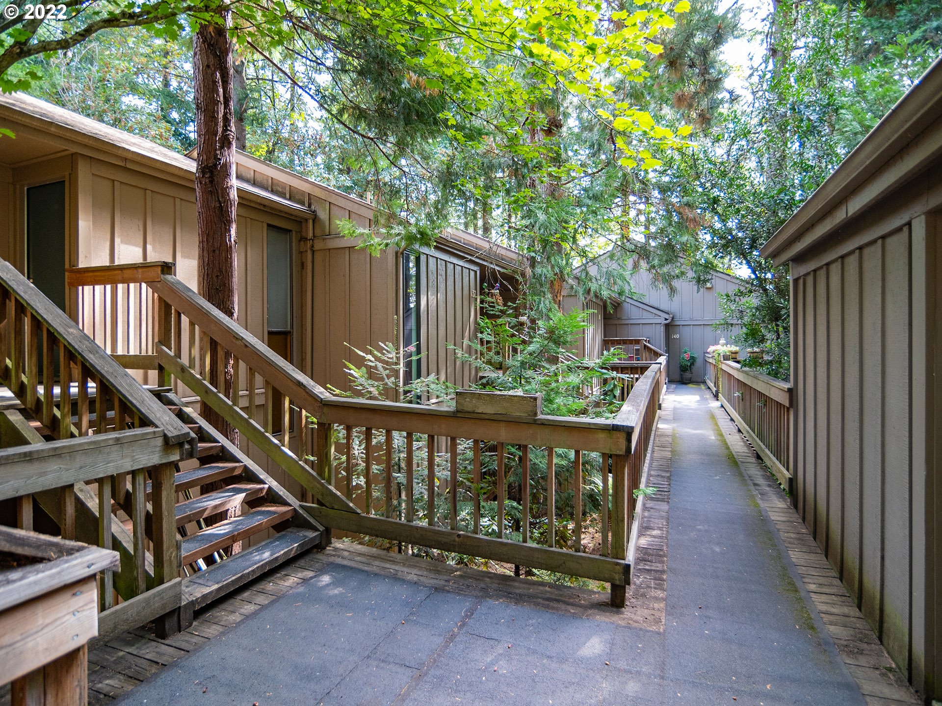 133 Treehill Loop Eugene, OR 97405 - Photo 26 of 27 Gallery Image 26