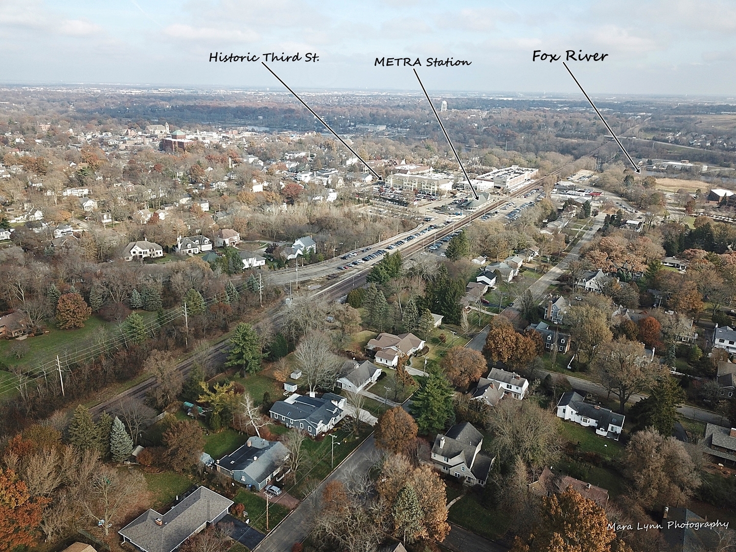 715 Meadows Road Geneva, IL 60134 - Photo 12 of 12 an aerial view of a city