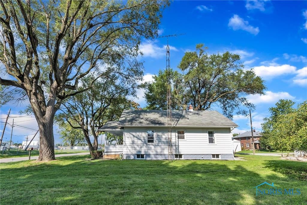 2401 Pickle Road Oregon, OH 43616 - Photo 41 of 43 Gallery Image 41