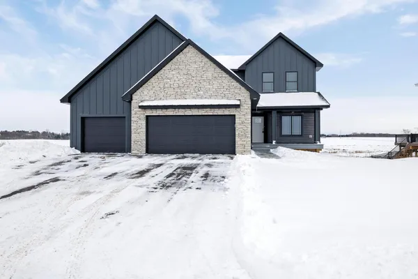 $714,500 | 470 Sea Wing Boulevard, Prescott, WI 54021