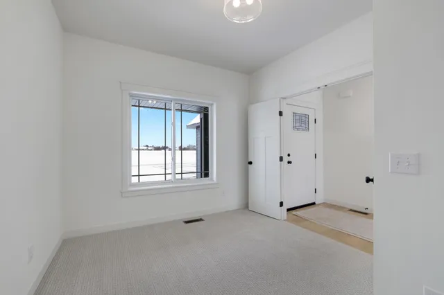 $714,900 | 470 Sea Wing Boulevard, Prescott, WI 54021