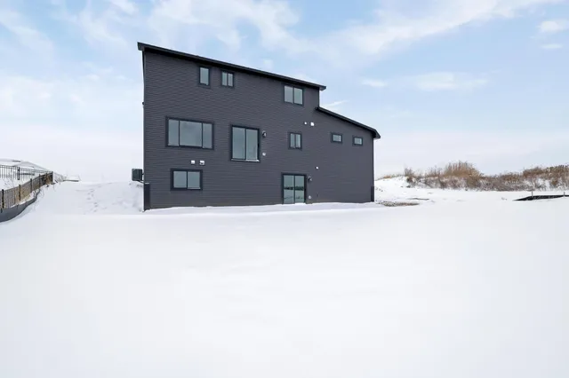 $714,900 | 470 Sea Wing Boulevard, Prescott, WI 54021