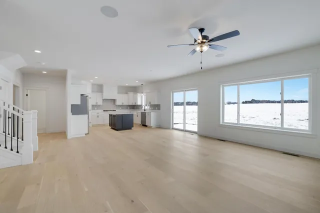 $714,900 | 470 Sea Wing Boulevard, Prescott, WI 54021