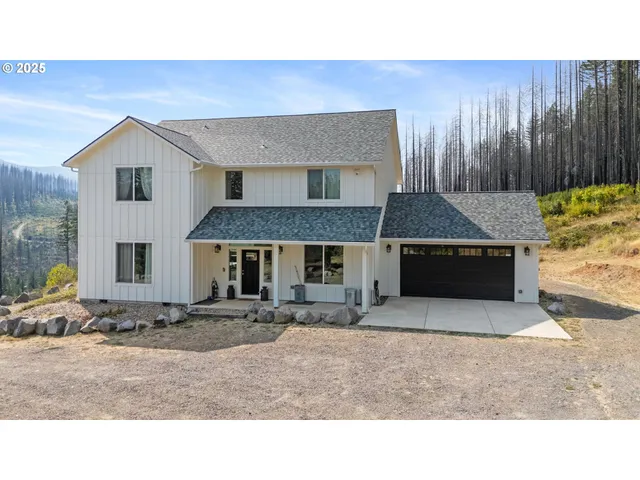 $1,599,000 | 47555 McKenzie Highway, Vida, OR 97488