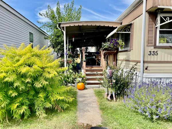 $15,000 | 9001 South Cicero Avenue, Unit 335, Oak Lawn, IL 60453