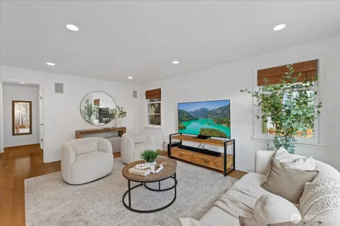 $1,609,000 | 6523 40th Avenue Northeast, Seattle, WA 98115