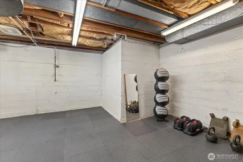 $1,609,000 | 6523 40th Avenue Northeast, Seattle, WA 98115