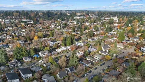 $1,609,000 | 6523 40th Avenue Northeast, Seattle, WA 98115