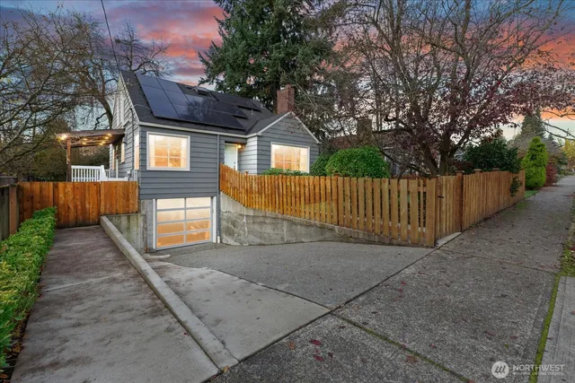 $1,599,000 | 6523 40th Avenue Northeast, Seattle, WA 98115