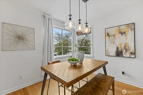 $1,609,000 | 6523 40th Avenue Northeast, Seattle, WA 98115