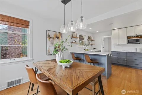 $1,609,000 | 6523 40th Avenue Northeast, Seattle, WA 98115