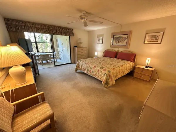 $1,900 | 346 Springdale Drive, Unit 346, Bradenton, FL 34210