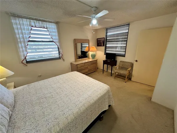 $1,900 | 346 Springdale Drive, Unit 346, Bradenton, FL 34210
