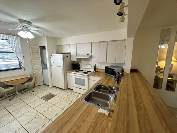 $1,900 | 346 Springdale Drive, Unit 346, Bradenton, FL 34210