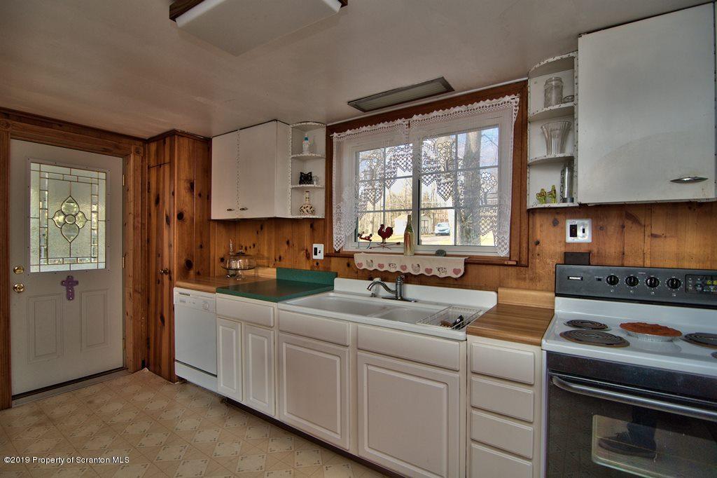 85 Old Lake Road Lake Ariel, PA 18436 - Photo 16 of 77 Gallery Image 16