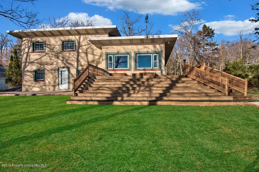 85 Old Lake Road Lake Ariel, PA 18436 - Photo 3 of 77 Gallery Image 3