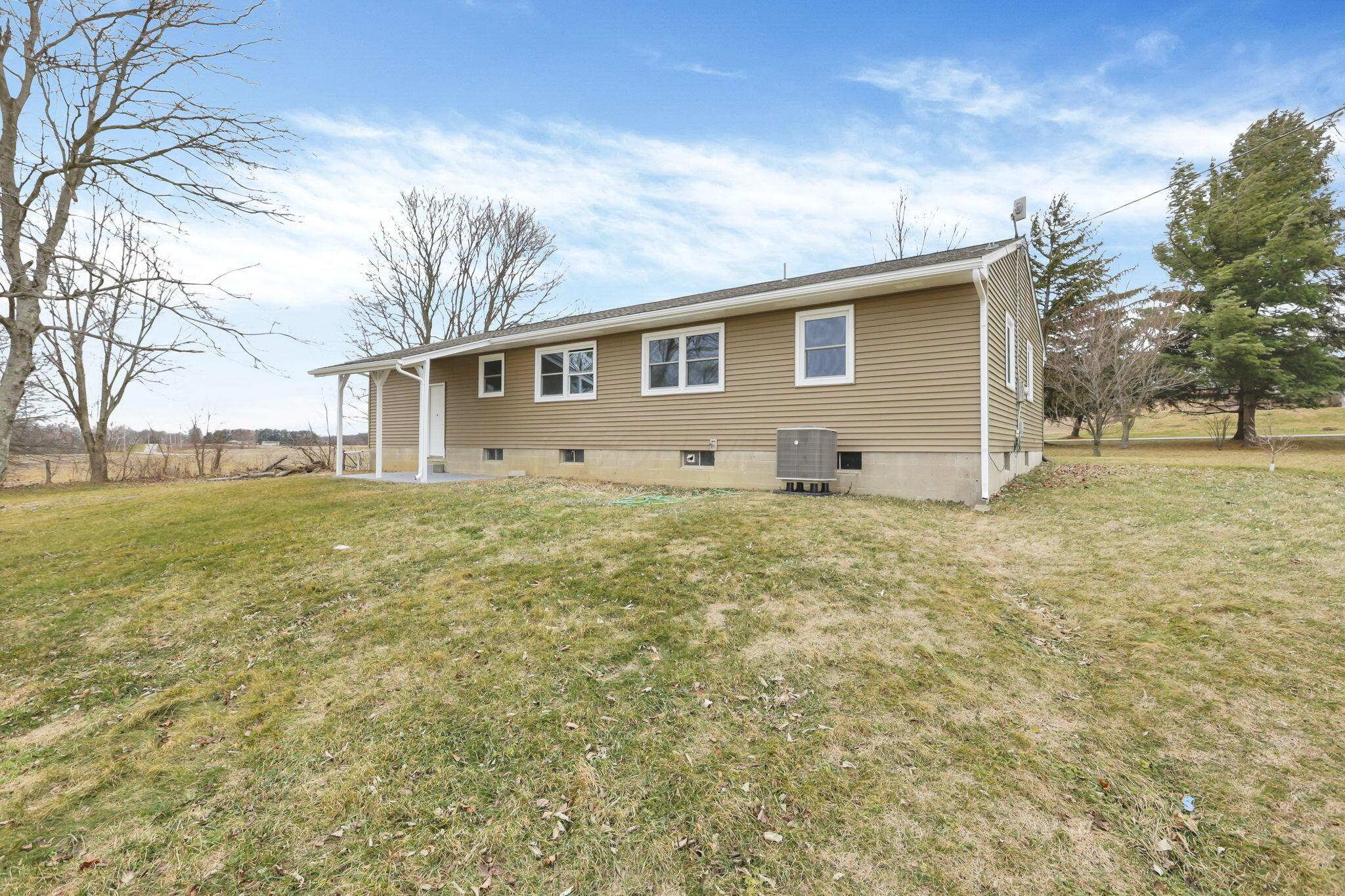 7545 Royalton Road Southwest Lancaster, OH 43130 - Photo 26 of 27 Rear Exterior