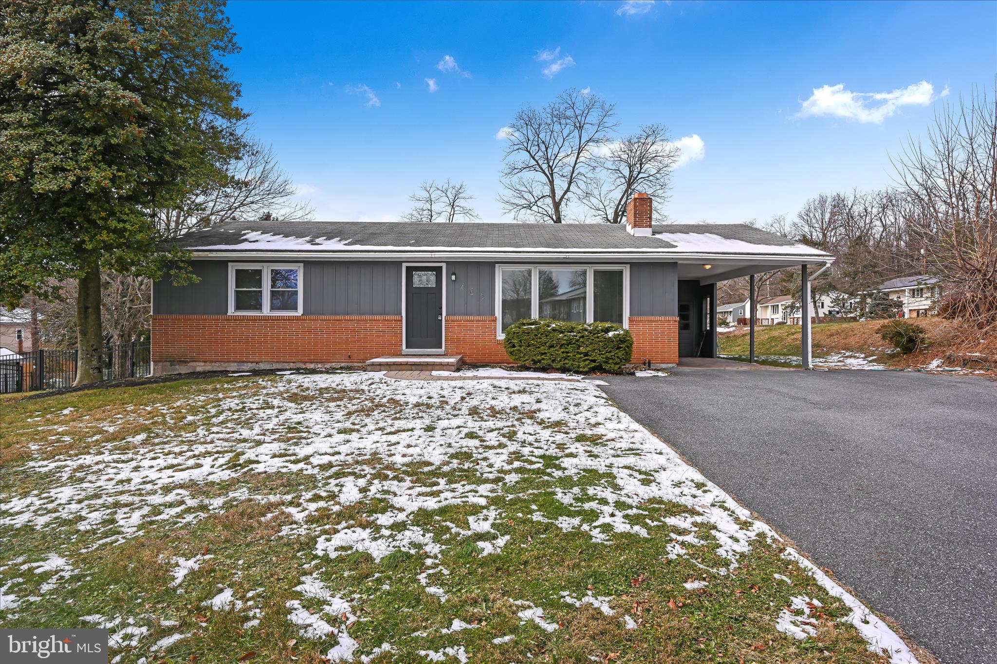 465 Pleasant View Road New Cumberland, PA 17070 - Photo 4 of 31 a front view of a house with garden