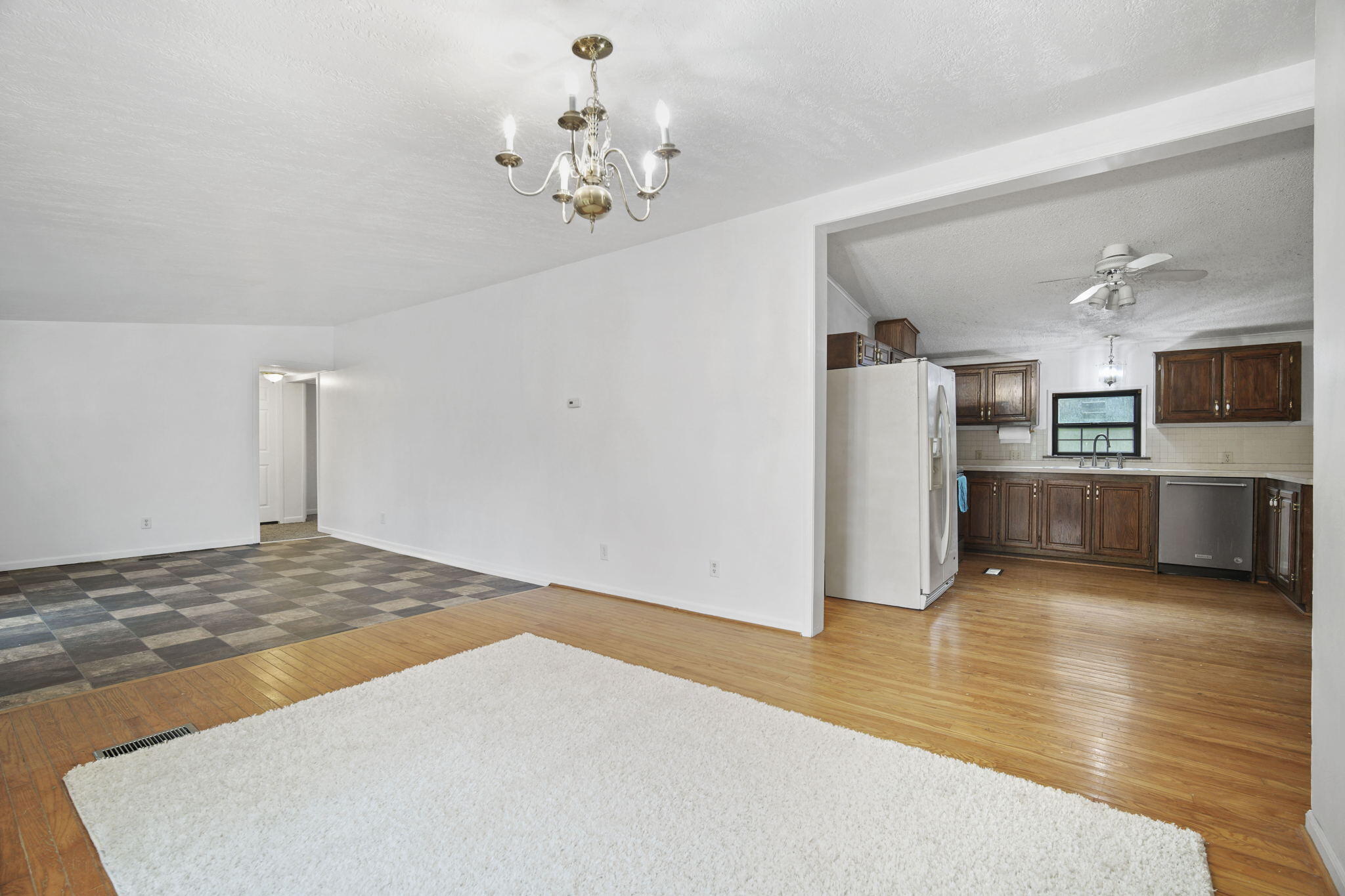 4390 Springbrook Road Jackson, MI 49201 - Photo 9 of 42 9