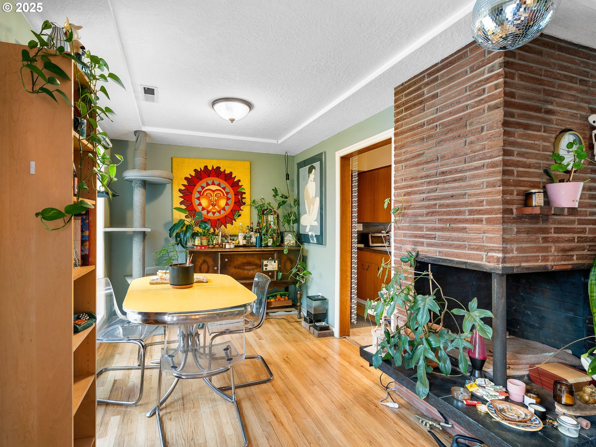 1245 Northeast 118th Avenue Portland, OR 97220 - Photo 6 of 35 a outdoor dining space with furniture and garden view
