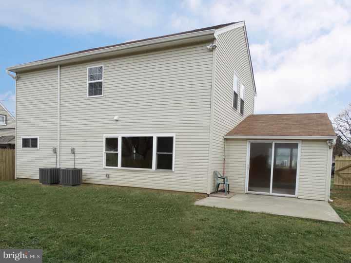 39 Woodbine Road Levittown, PA 19057 - Photo 20 of 22 Gallery Image 20