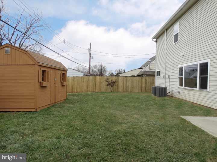 39 Woodbine Road Levittown, PA 19057 - Photo 21 of 22 Gallery Image 21