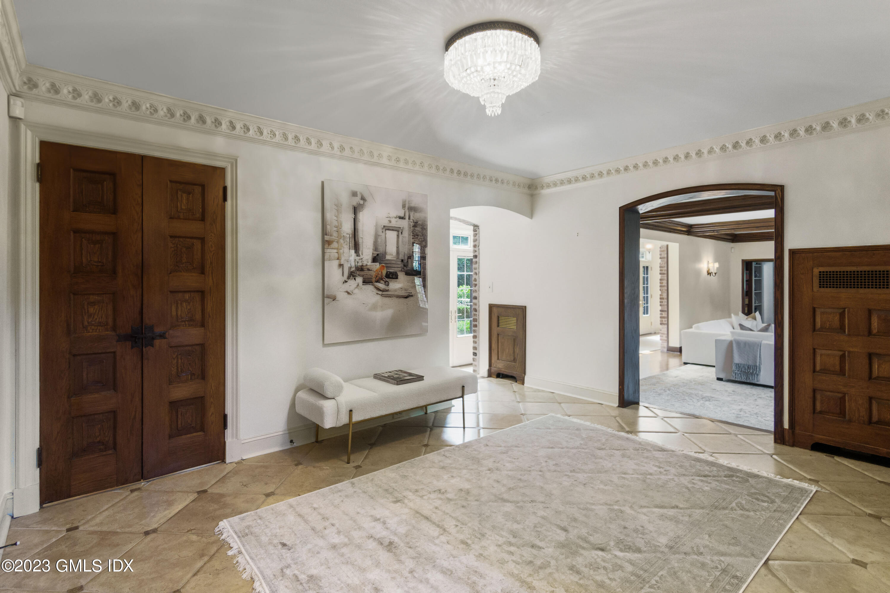 33 Midwood Road Greenwich, CT 06830 - Photo 3 of 22 a bedroom with a bed and a mirror