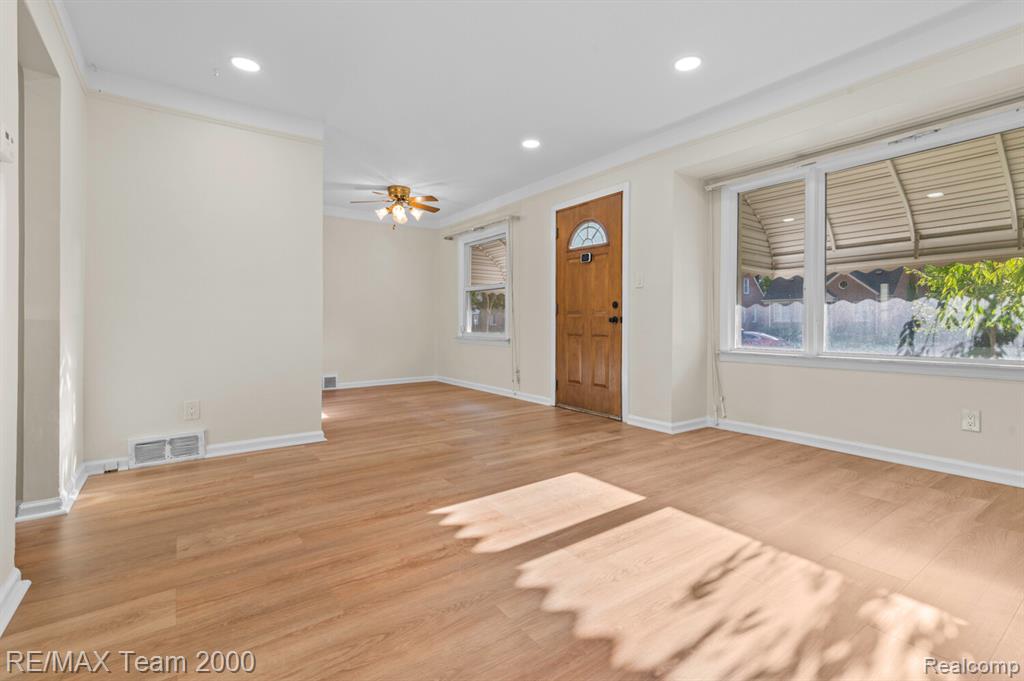 3547 Merrick Street Dearborn, MI 48124 - Photo 5 of 30