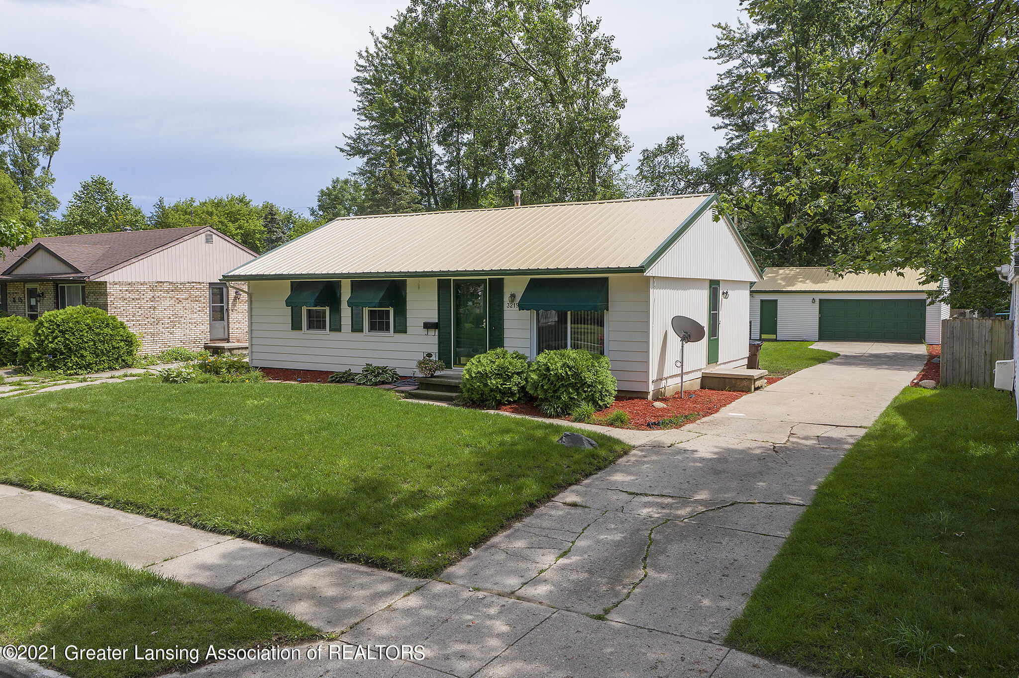 3219 Kilberry Road Lansing, MI 48911 - Photo 1 of 23 Kilberry-19