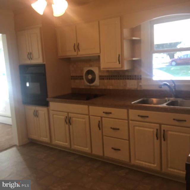 228 Colebrook Road Elizabethtown, PA 17022 - Photo 10 of 31 Gallery Image 10