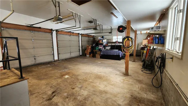 $299,900 | 2071 Stonehedge Drive, Ontario, NY 14519