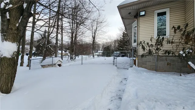 $299,900 | 2071 Stonehedge Drive, Ontario, NY 14519