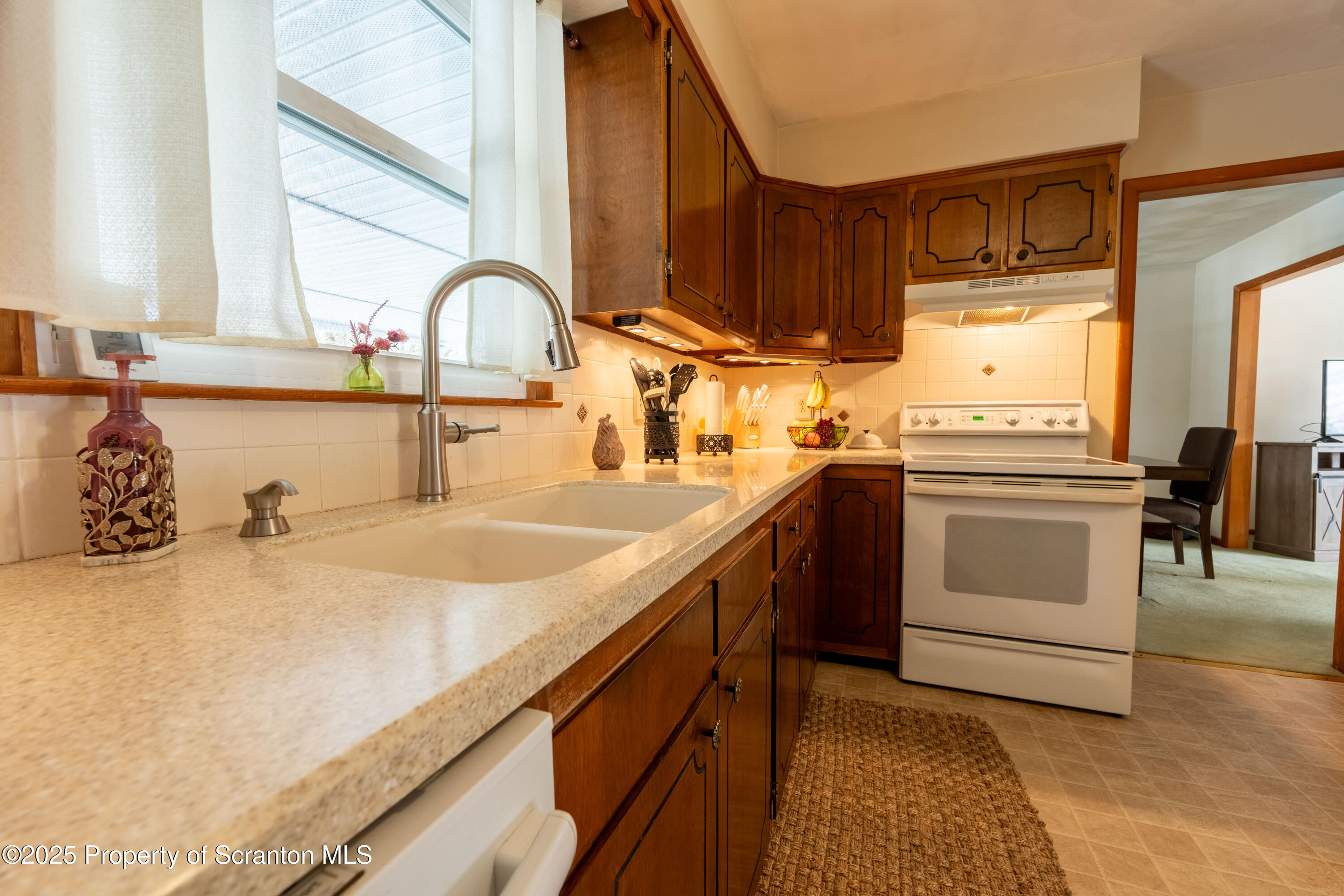 584 Mountain View Estates Road Montrose, PA 18801 - Photo 8 of 38 Blustone-17