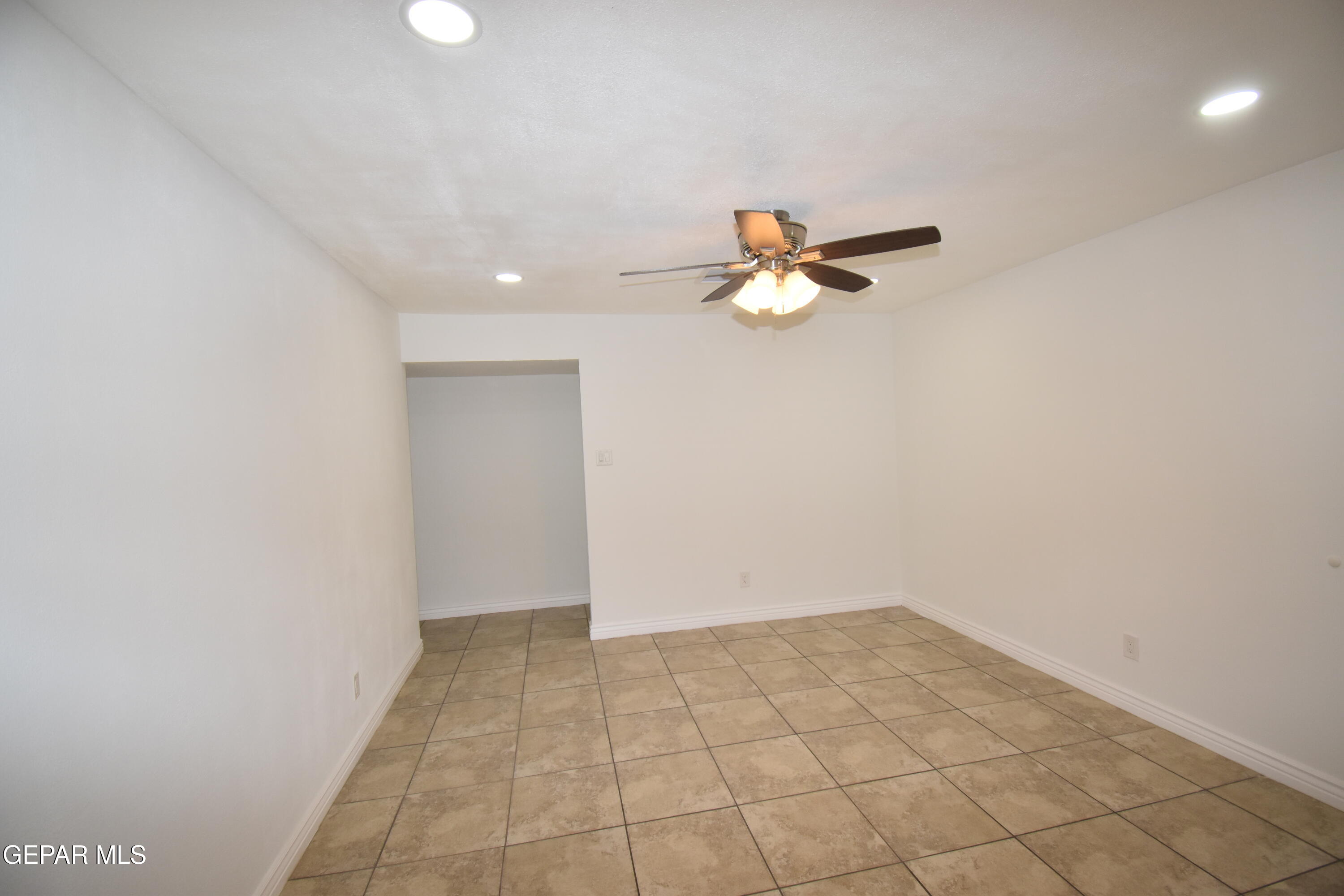 3318 Limerick Road El Paso, TX 79925 - Photo 22 of 29 DSC_0456