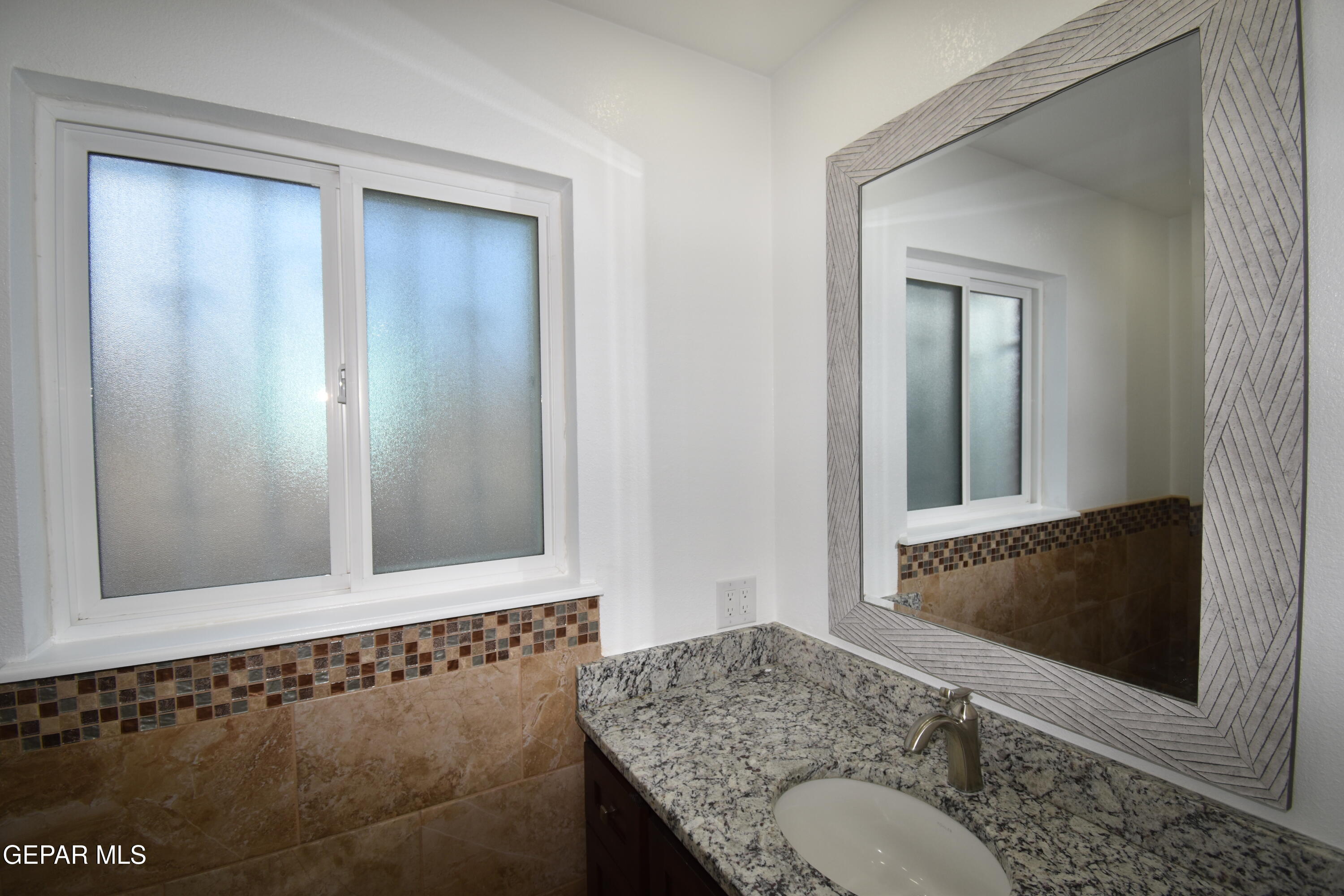 3318 Limerick Road El Paso, TX 79925 - Photo 23 of 29 DSC_0455