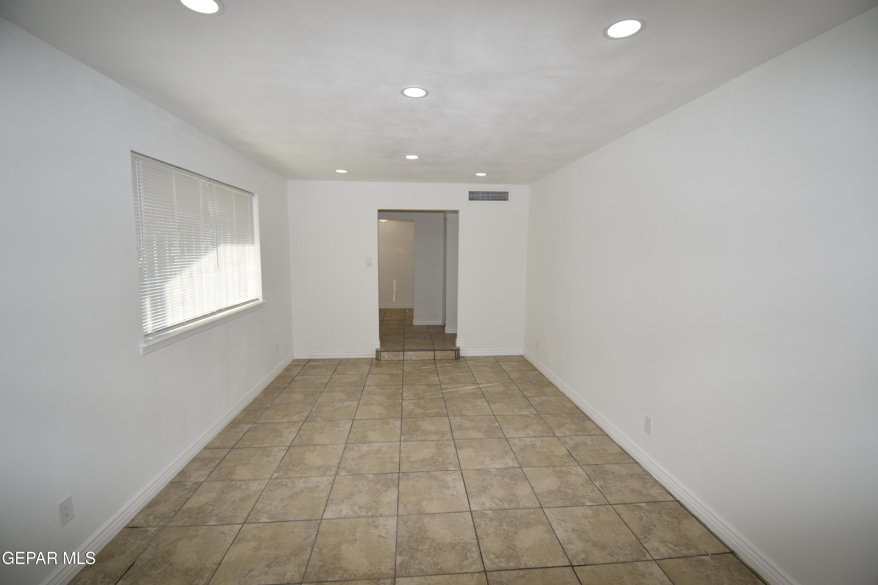 3318 Limerick Road El Paso, TX 79925 - Photo 8 of 29 DSC_0465