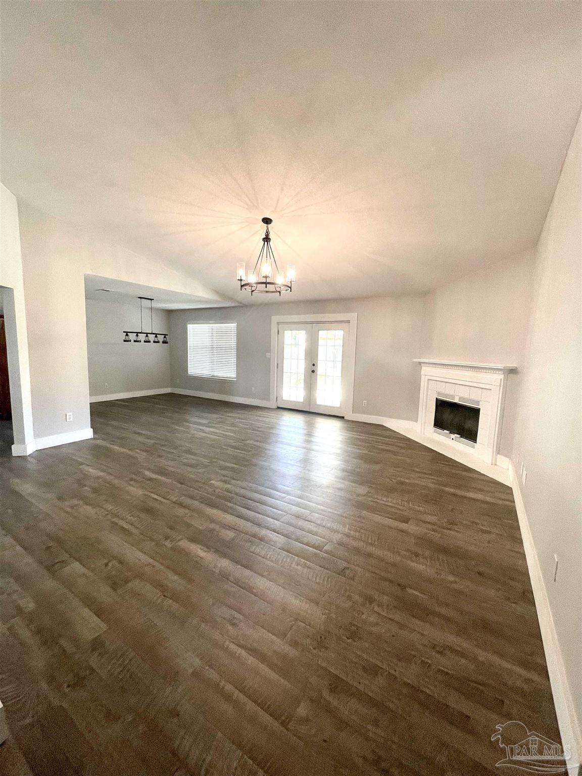 6623 Ridge Crest Drive Milton, FL 32570 - Photo 2 of 24 a view of a livingroom with a window