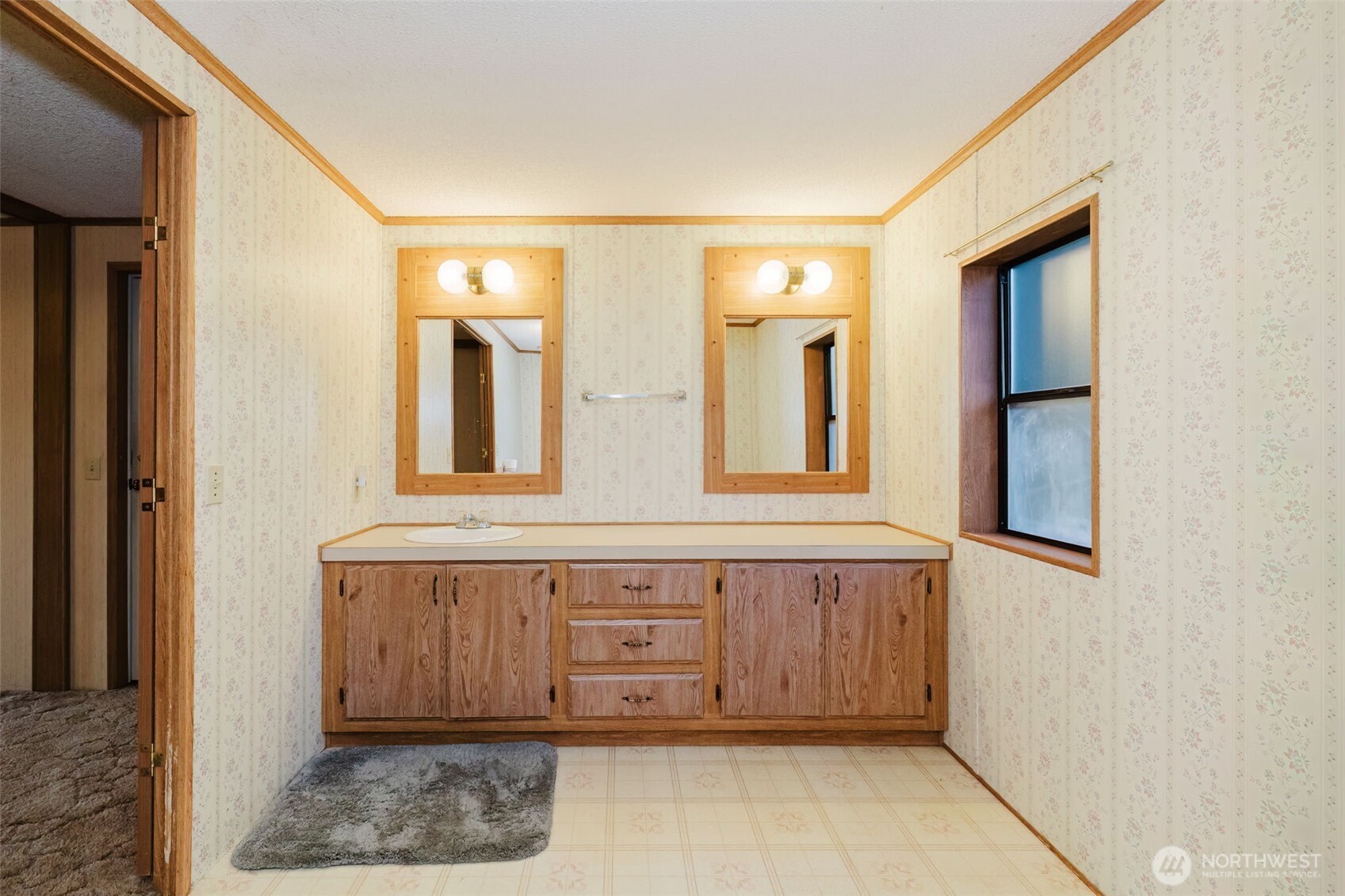 2912 Erlands Point Road Northwest Bremerton, WA 98312 - Photo 15 of 39 Gallery Image 15