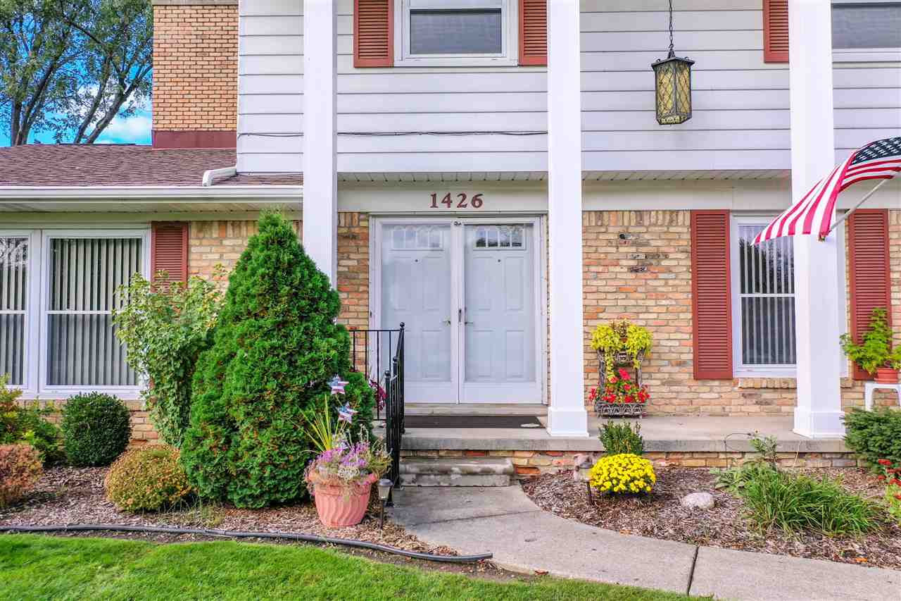 1426 Kennebec Road Grand Blanc, MI 48439 - Photo 5 of 72 50059861-4.JPG