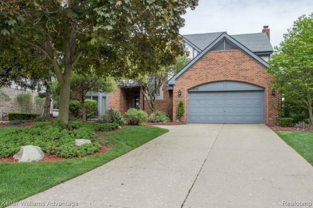 31118 Country Ridge Circle Farmington Hills, MI 48331 - Photo 1 of 41