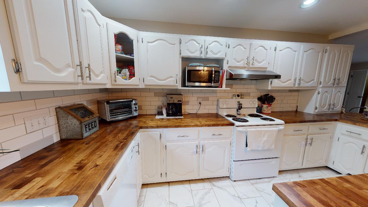 168 Hodge Road Rutledge, TN 37861 - Photo 10 of 63 168-Hodge-Dr-07222022_095537