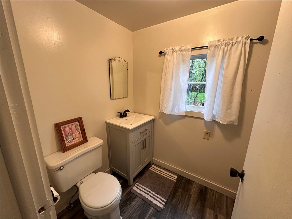 4 Presnell Point Pana, IL 62557 - Photo 9 of 11