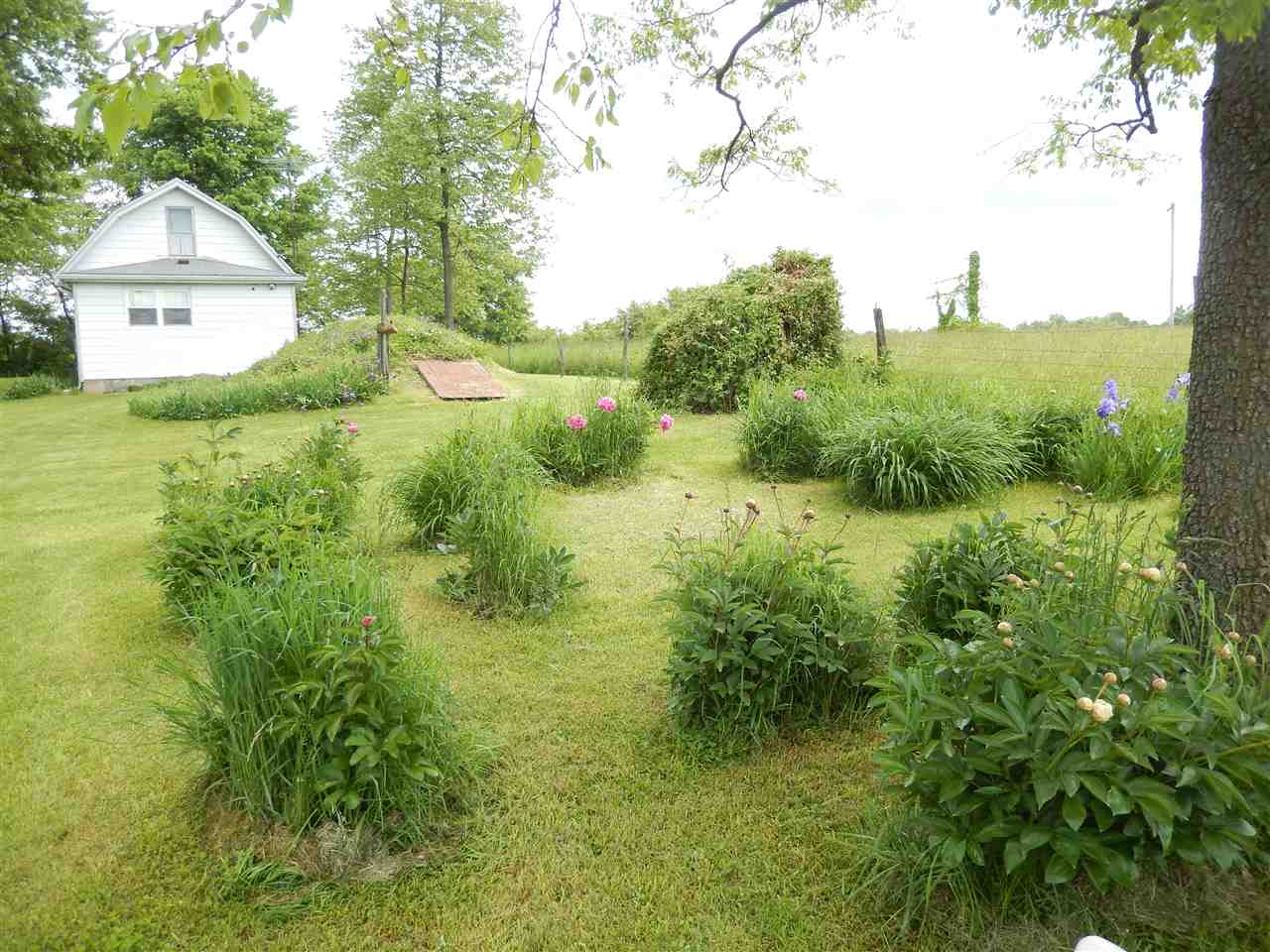 4655 West Woodyard Road Bloomington, IN 47404 - Photo 10 of 14