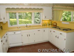 1815 Camp Branch Road Waynesville, NC 28786 - Photo 9 of 24 Gallery Image 9